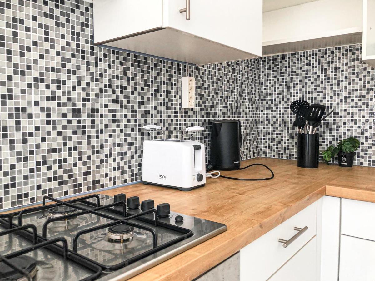 Commodious 2Br Apt. Near Akh-Perfect For Groups Wien Exterior foto