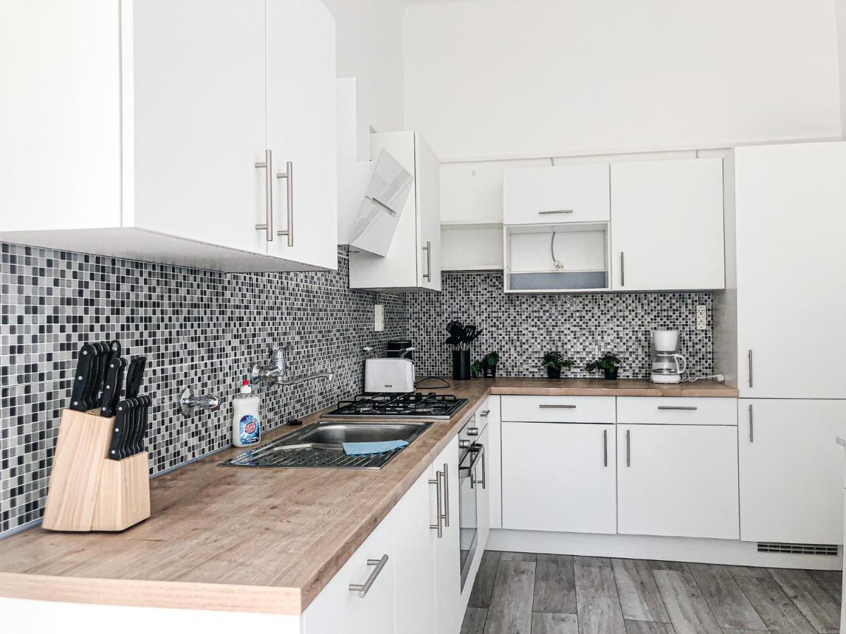 Commodious 2Br Apt. Near Akh-Perfect For Groups Wien Exterior foto